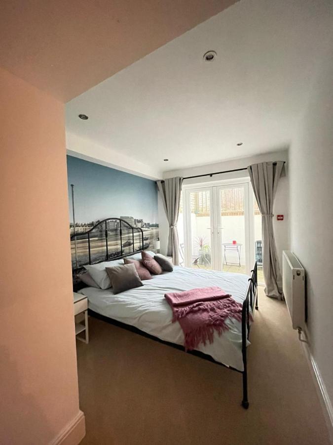 Retreat, Stones Throw Away From * Margate