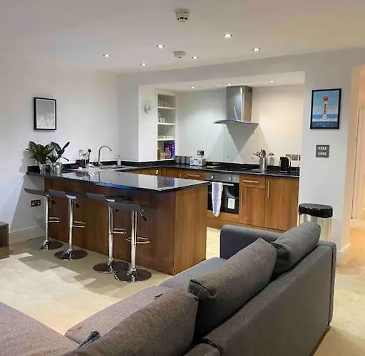 Beach Retreat, Stones Throw Away From Beach