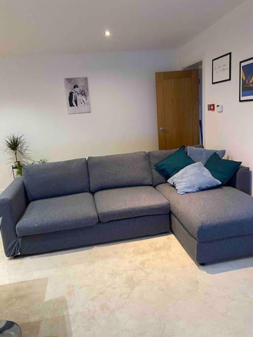 Apartment Retreat, Stones Throw Away From