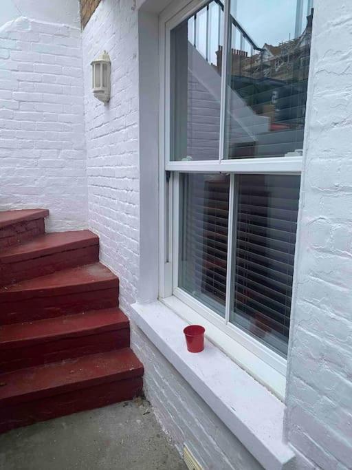 Apartment Retreat, Stones Throw Away From